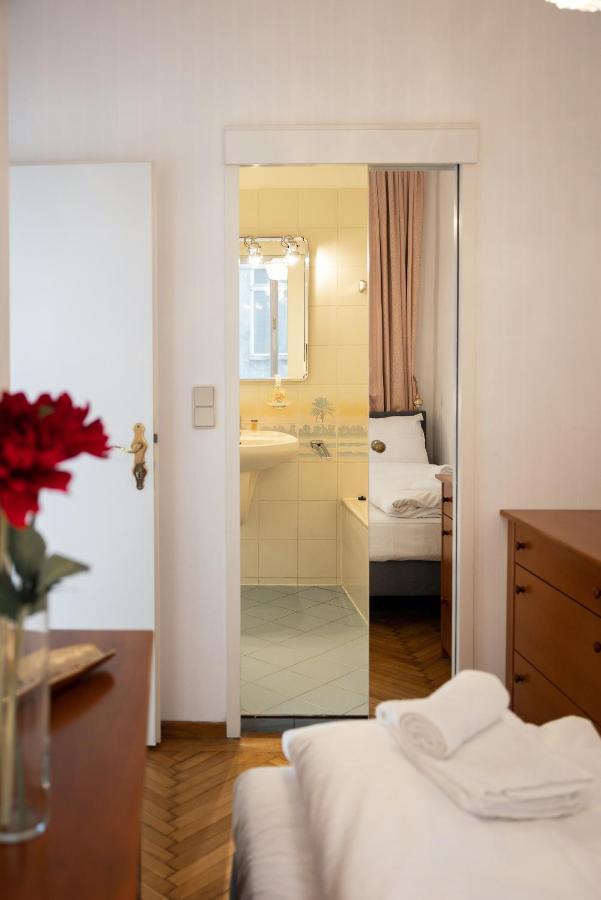 Hideaway Wahring Apartment เวียนนา ภายนอก รูปภาพ