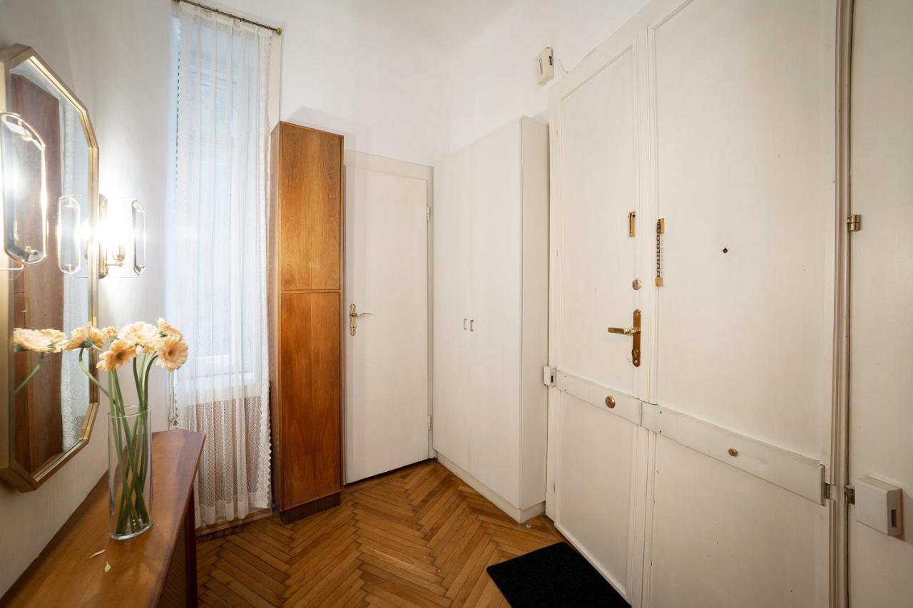 Hideaway Wahring Apartment เวียนนา ภายนอก รูปภาพ