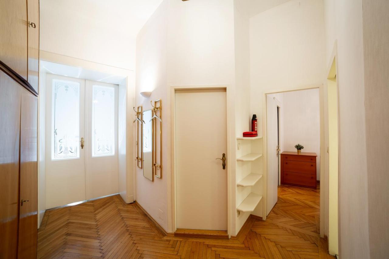 Hideaway Wahring Apartment เวียนนา ภายนอก รูปภาพ